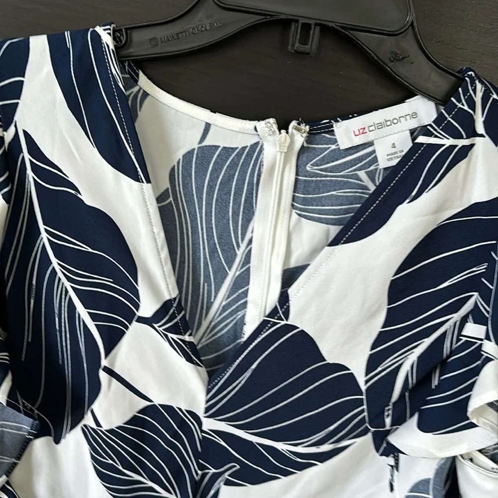 Liz Claiborne Short Sleeve Leaf A-Line Dress